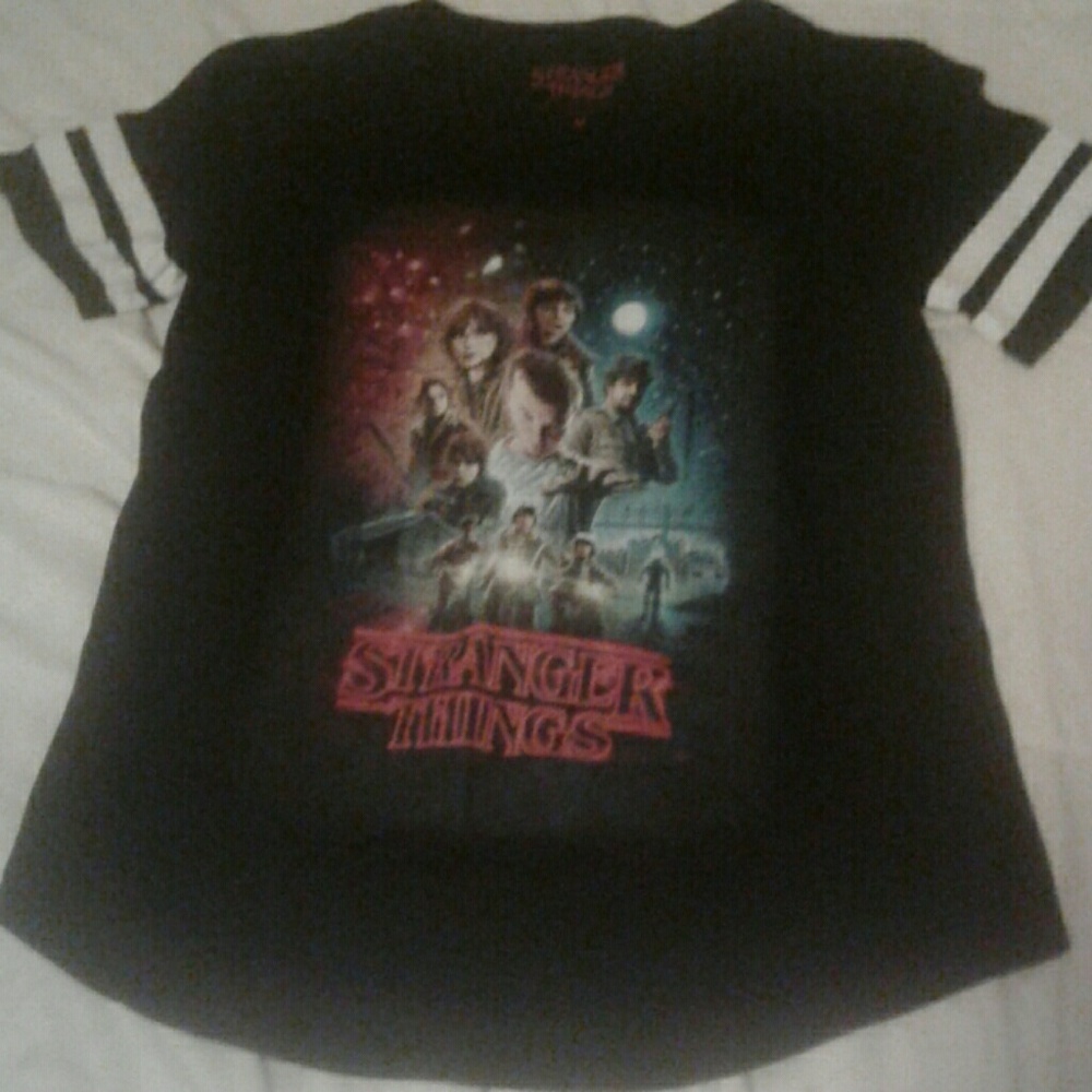 Stranger things tee